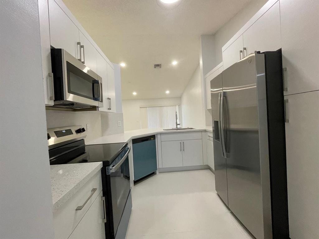 Building Photo - 1630 Zenith Way