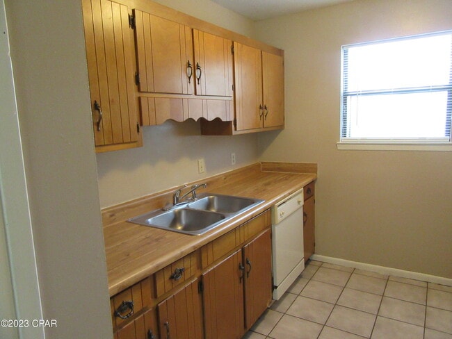 Building Photo - 5414 Manzonita Dr