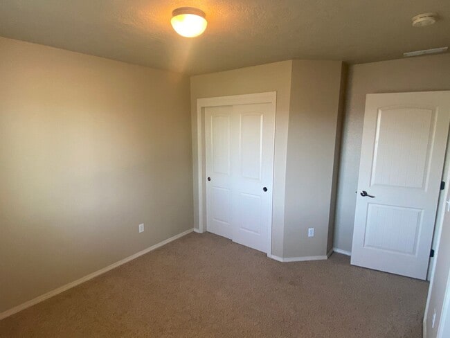 Building Photo - RV Parking with Nampa Home! $500 OFF FIRST MONTHS RENT!