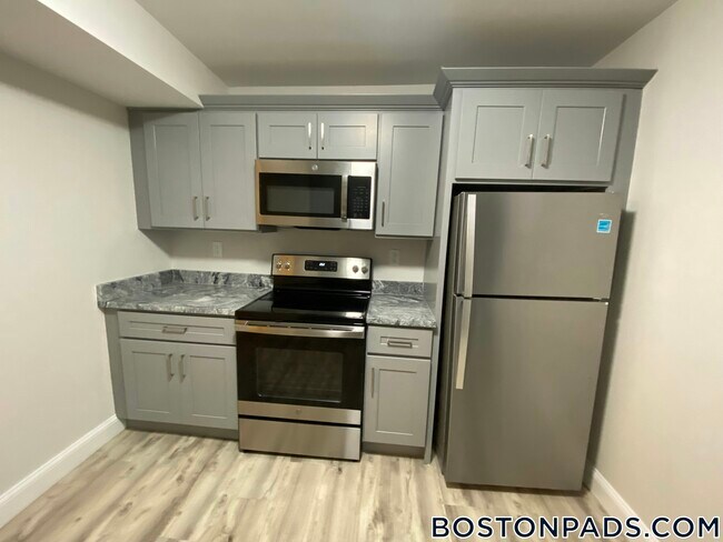 Building Photo - 17 Verrill St