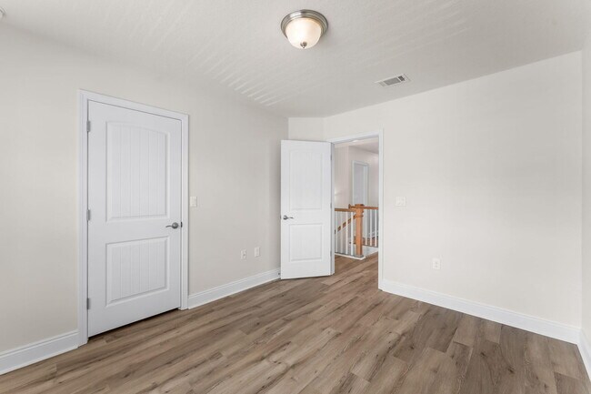 Building Photo - 120 Brandywine Rd