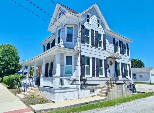 Building Photo - 510 Stock St