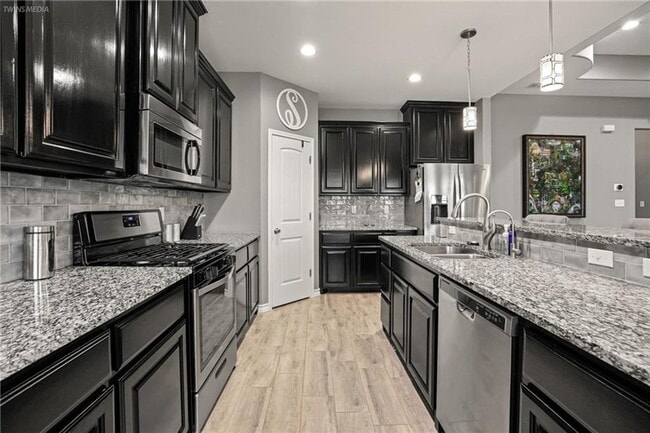 Building Photo - 3921 Woodhouse Ln