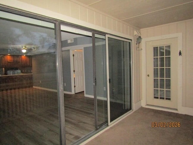 Building Photo - 4812 Pinehurst Cir