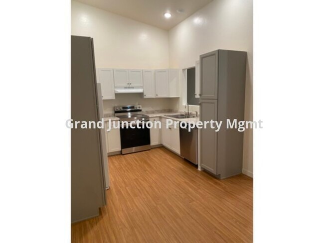 Primary Photo - ORCHARD MESA