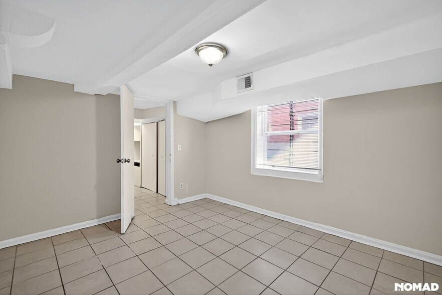 Building Photo - 80 Seaton Pl NW