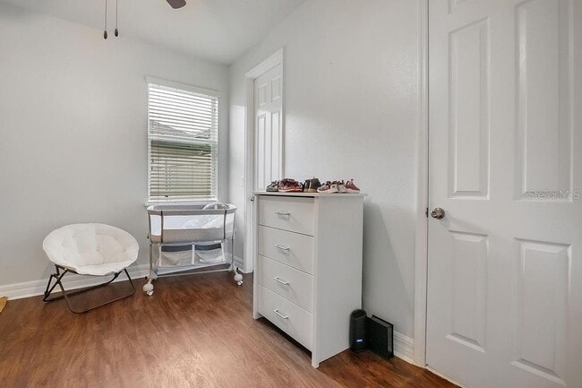 Building Photo - 2450 Chateau Lp