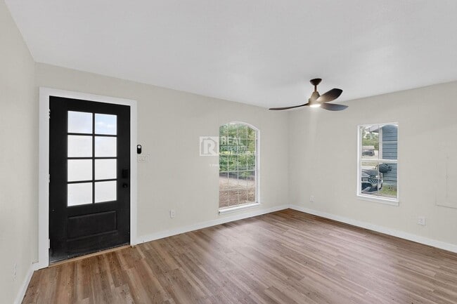 Building Photo - Single Story 3-Bedroom Home in McKinney Av...