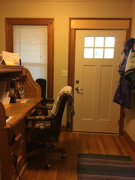 Front Entry/ Office - 63 Jackson Rd