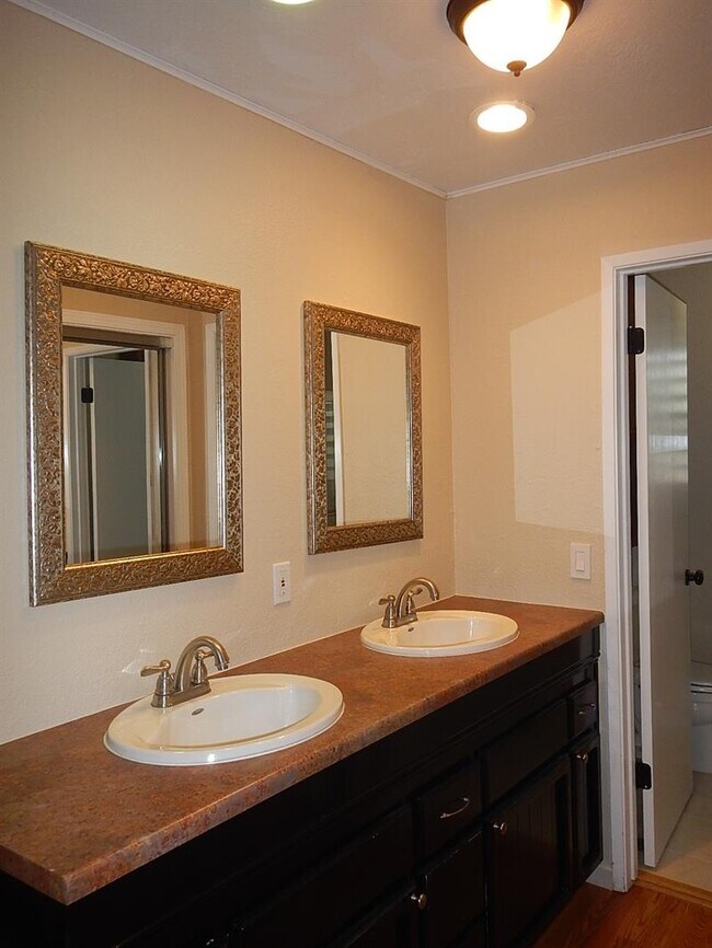 Building Photo - 3951 Hillsborough Rd