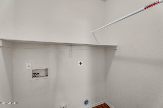 Building Photo - 13644 W San Juan Ave