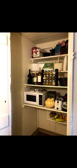 Building Photo - 52 Marlborough Ave