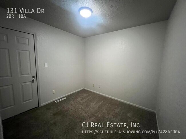 Building Photo - 131 Villa Dr