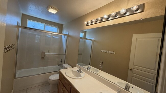 Building Photo - Single-Story Home for Lease – Manteca