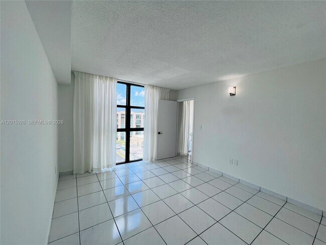 Building Photo - 2055 SW 122nd Ave