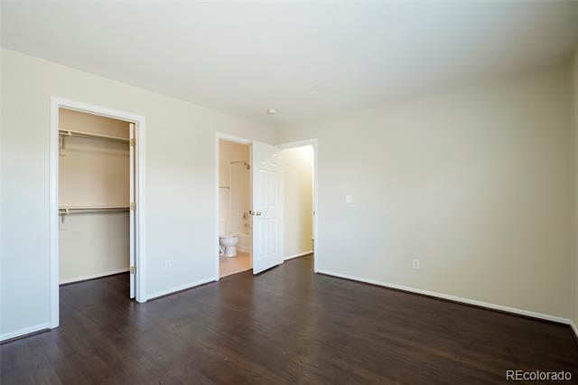 Building Photo - 14400 Albrook Dr