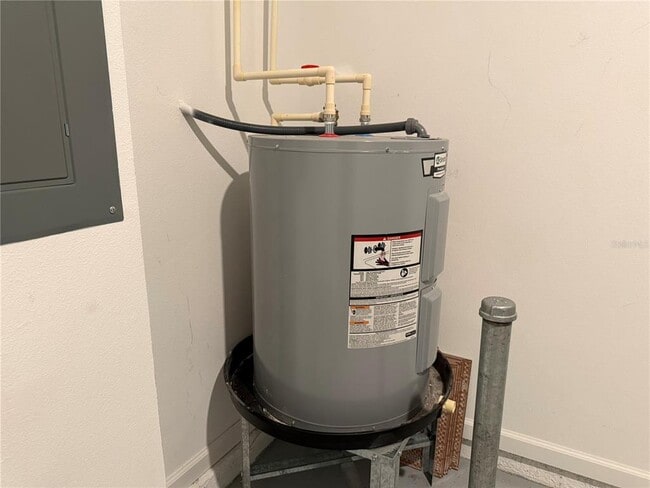 Building Photo - 7489 Stone Crk Trl