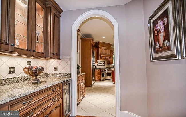 Building Photo - 7841 Montvale Way