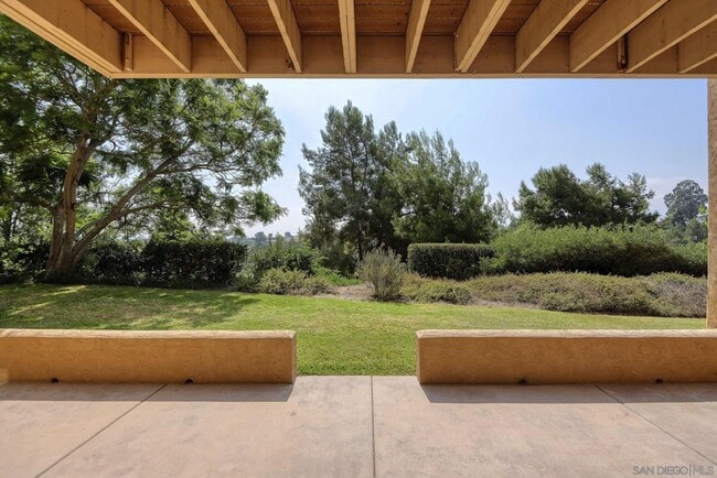 Building Photo - 2585 Caminito Muirfield