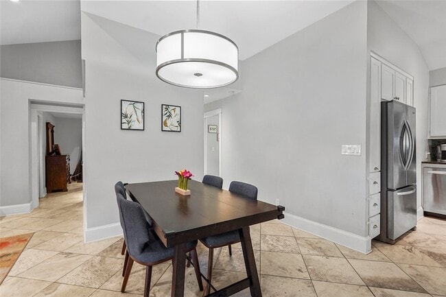 Building Photo - 4319 Cabell Dr