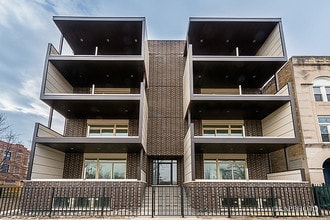 Building Photo - 2835 W Division St