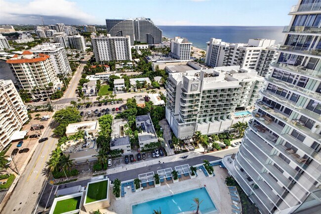 Building Photo - 153 N Seabreeze Blvd