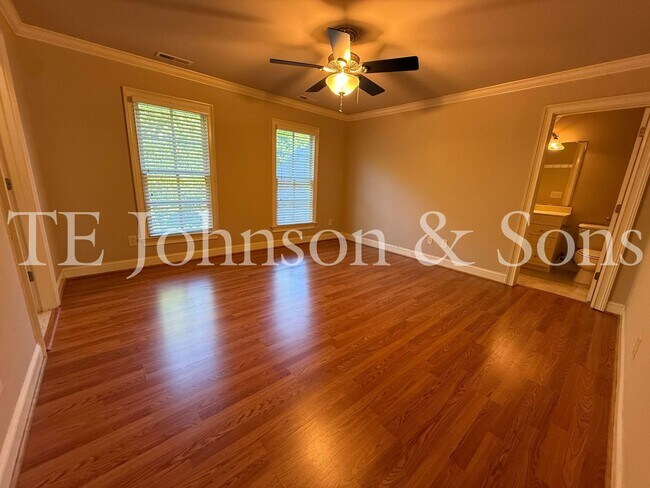 Building Photo - 5540 Brookberry Farm Rd