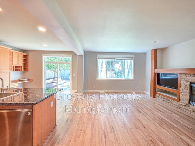 Building Photo - 15327 128th Ave NE
