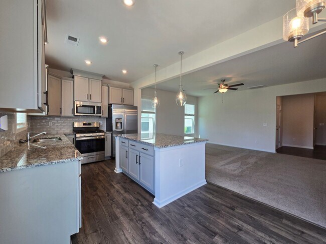 Building Photo - 1032 Crescent Moon Lp