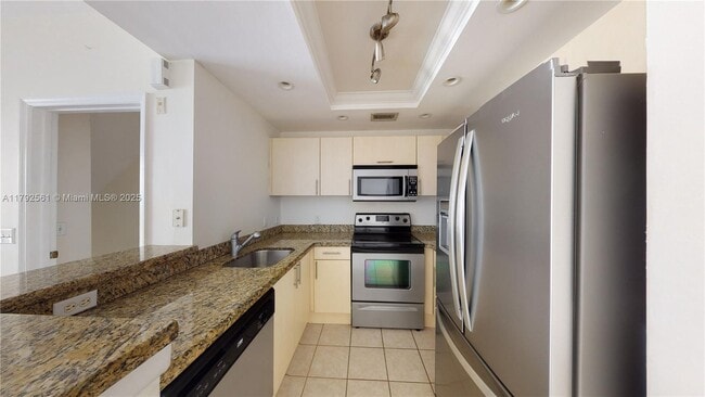 Primary Photo - 2107 SE 10th Ave