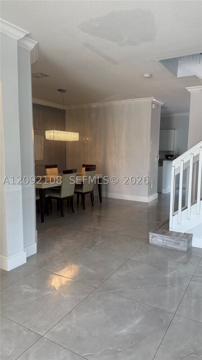 Building Photo - 3301 W 89th Terrace
