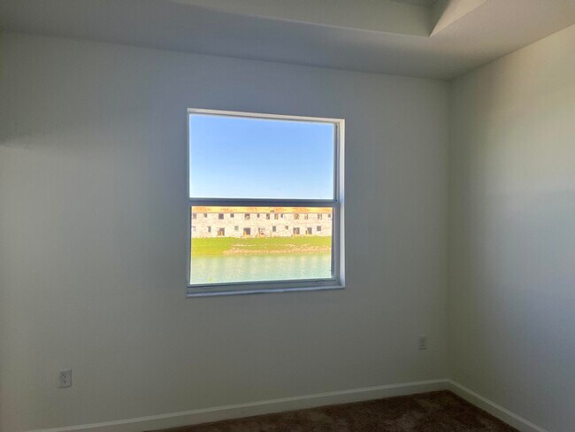 Building Photo - 2776 SE 26th Ave