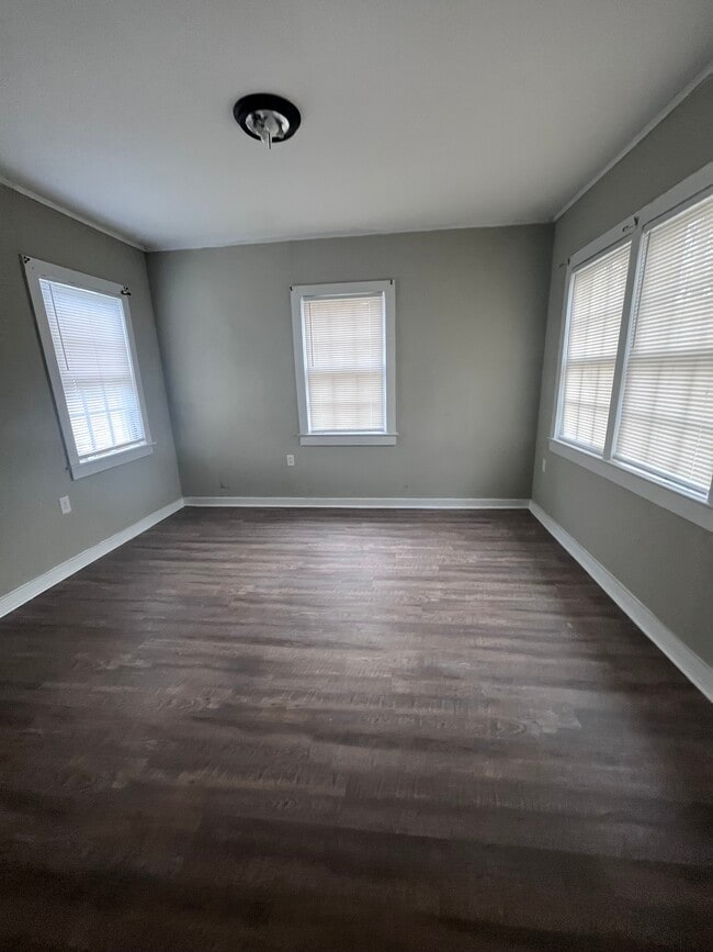 Building Photo - 305 Warpath Rd