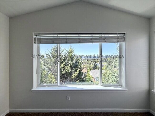 Building Photo - 13592 SW Mapleview Ln
