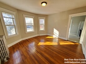 Building Photo - 8 Woodside Ave