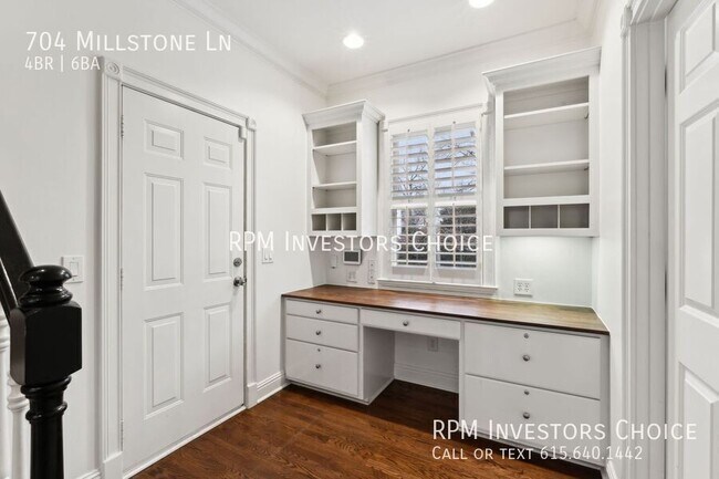 Building Photo - 704 Millstone Ln