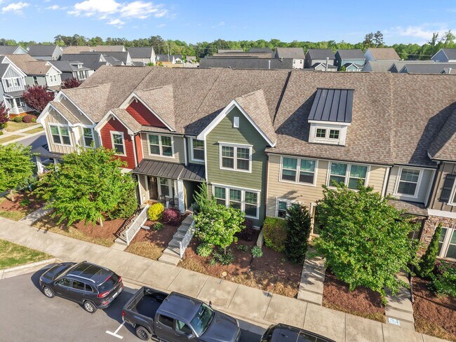 Building Photo - 1709 Shady Oaks Dr