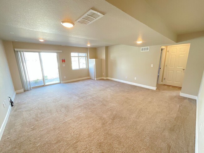 Building Photo - 6706 Golden Briar Ln