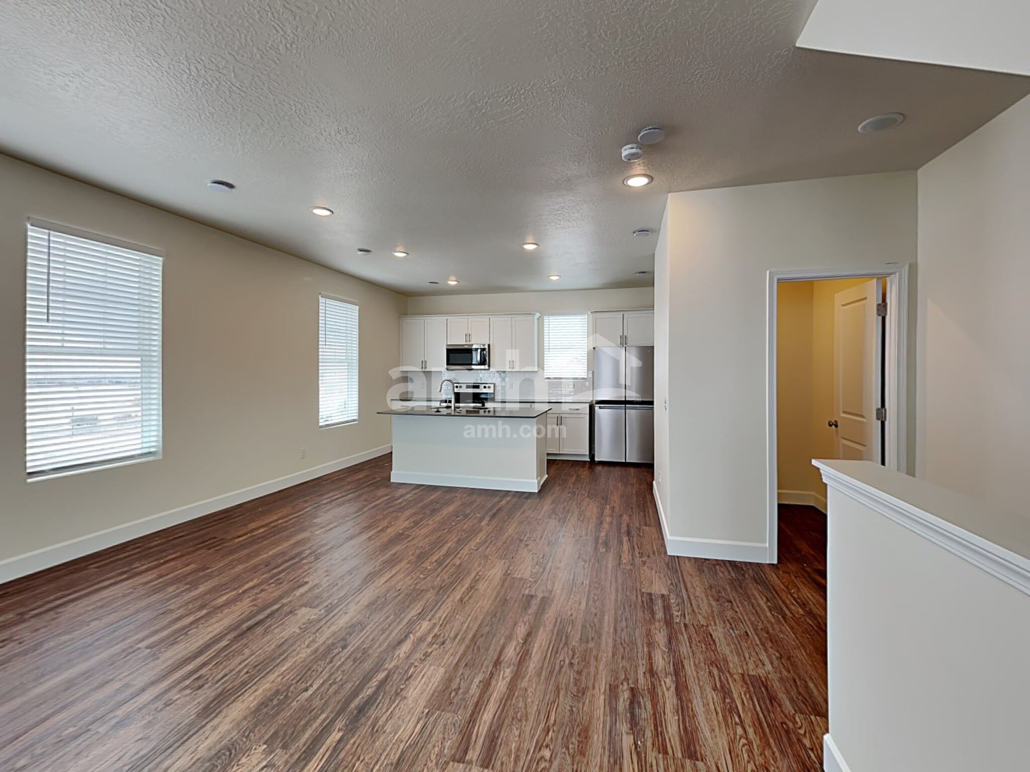 Building Photo - 6033 W Copperhawk Dr