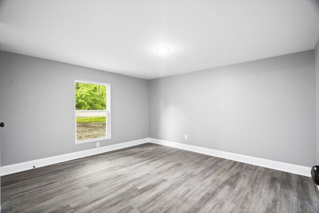 Building Photo - 5733 Clarksville Pike