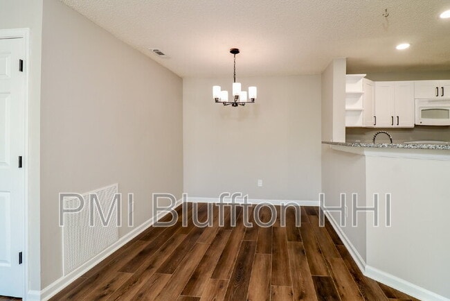 Building Photo - 100 Kensington Blvd