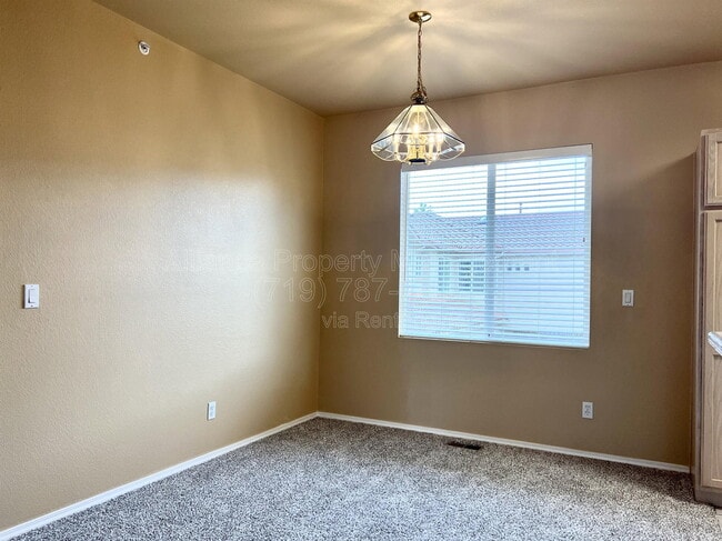 Building Photo - 3380 Apogee View
