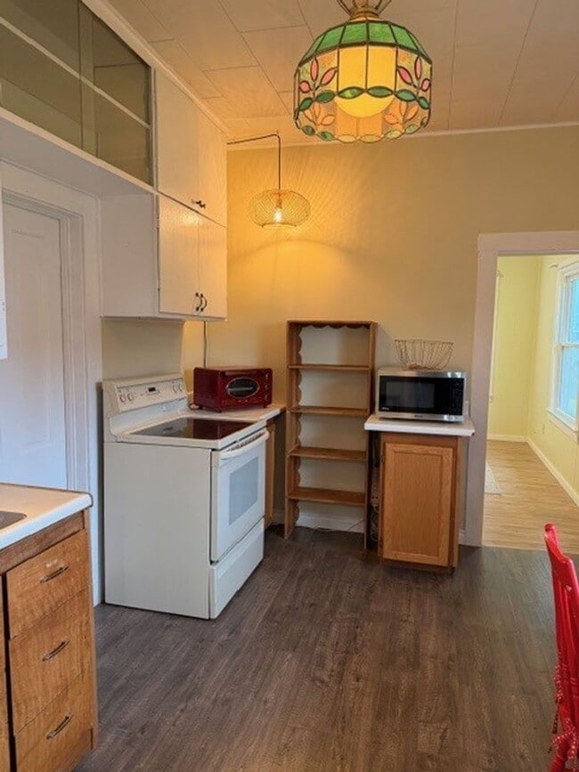 Building Photo - COZY 1 BED 1 BATH HOUSE