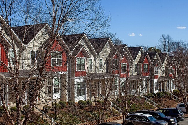 Building Photo - Move-in Ready, Pet-Friendly Townhome Near The Shops at Stonefield