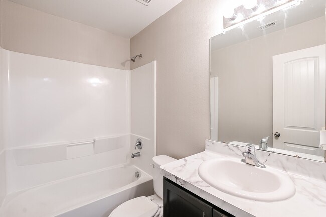 Building Photo - 20327 Louetta Reach Dr