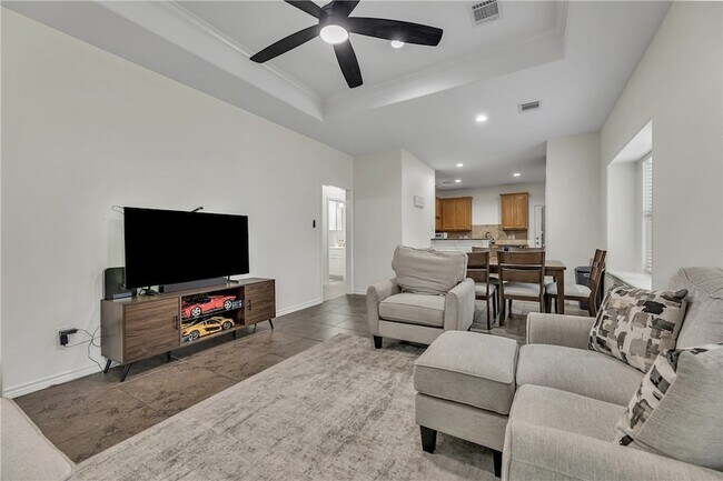 Building Photo - 3800 Black Hawk Ln