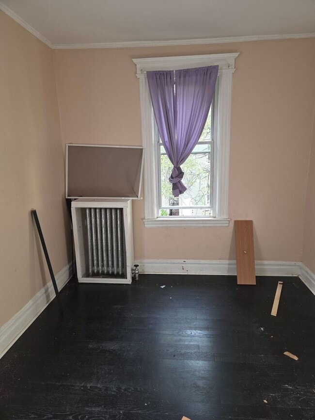 Building Photo - 91 S Munn Ave