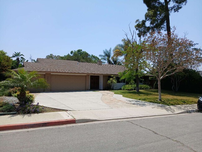 Primary Photo - 444 Redlands Ave