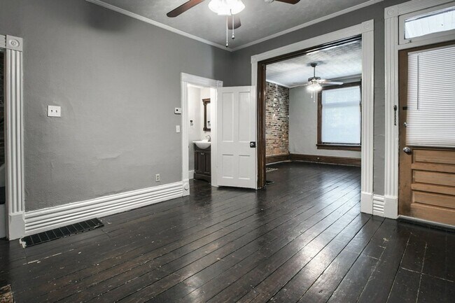 Building Photo - 226-228-228 Wilber Ave