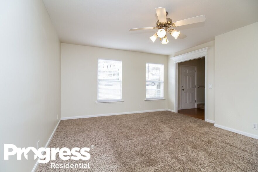 Building Photo - 332 John Henry Dr
